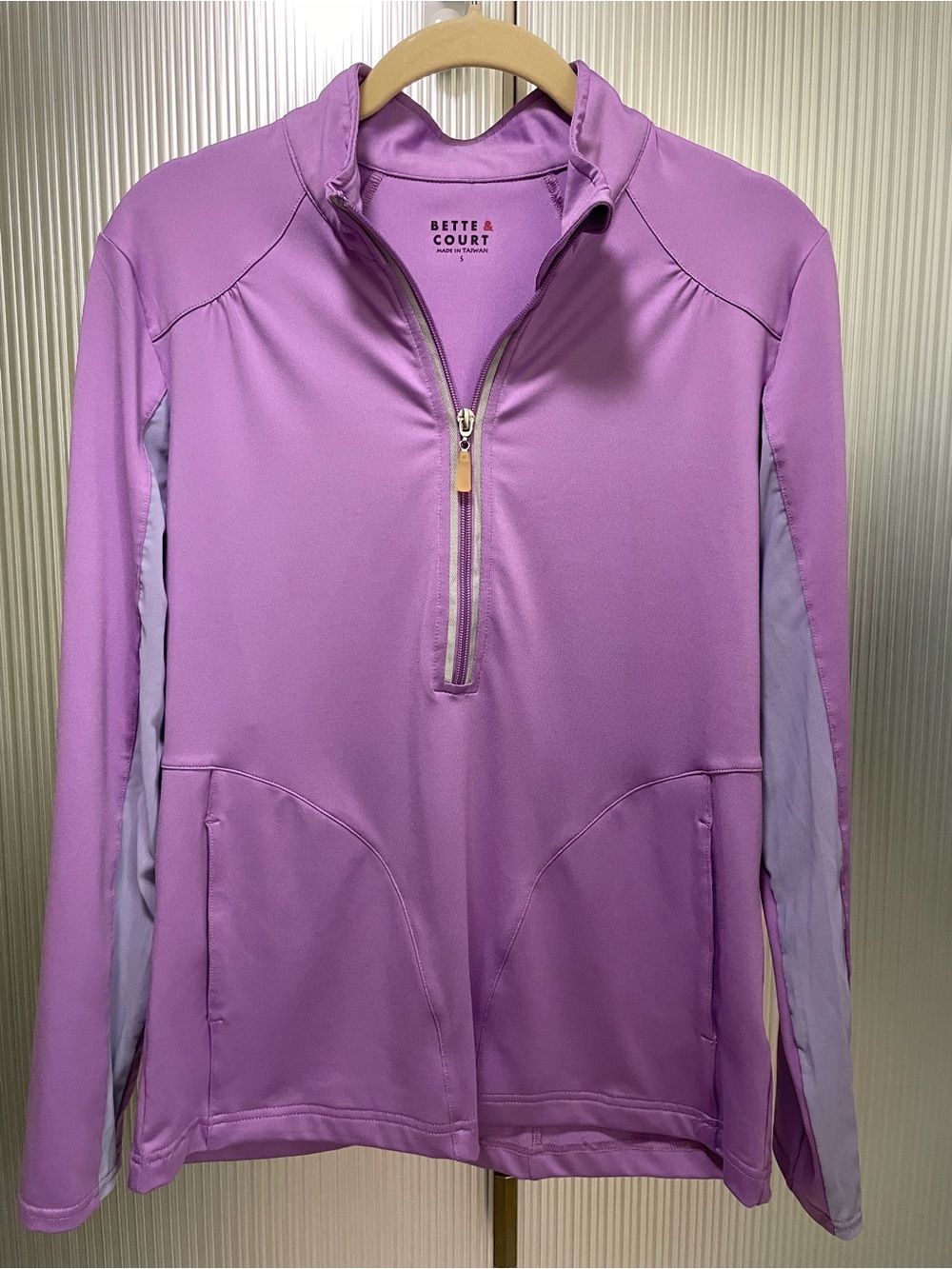 Bette & Court Women’s Performance 1/4 Zip Pullover Size S